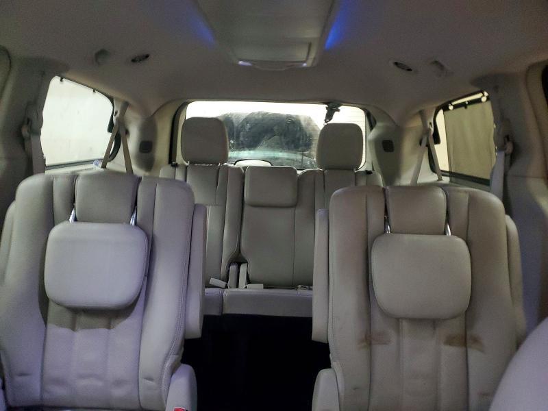 2012 Chrysler Town & Country Touring l