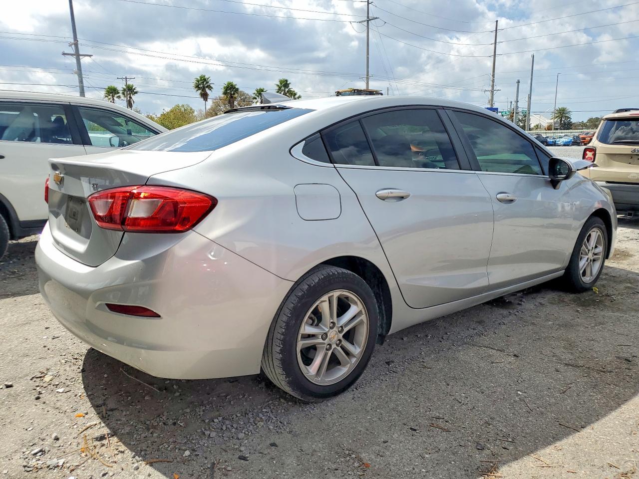 2018 Chevrolet Cruze lt