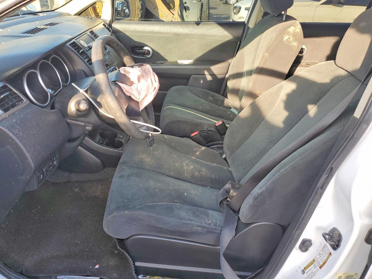 2012 Nissan Versa 1.8 s