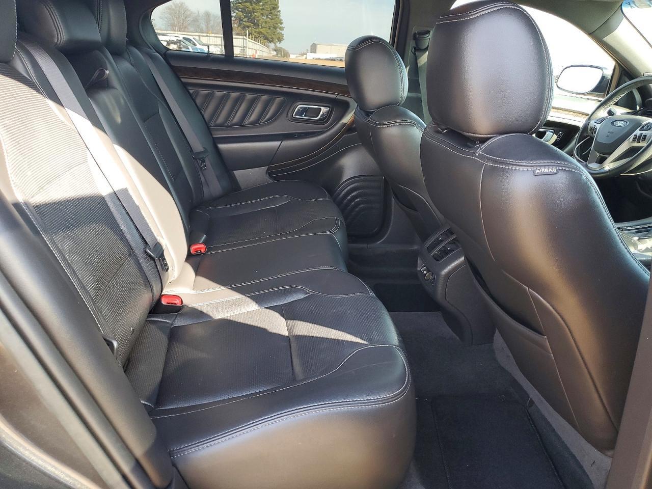 2017 Ford Taurus Limited