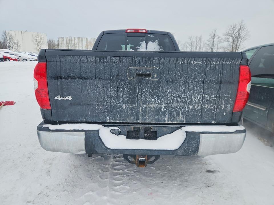 2019 Toyota Tundra Double cab sr