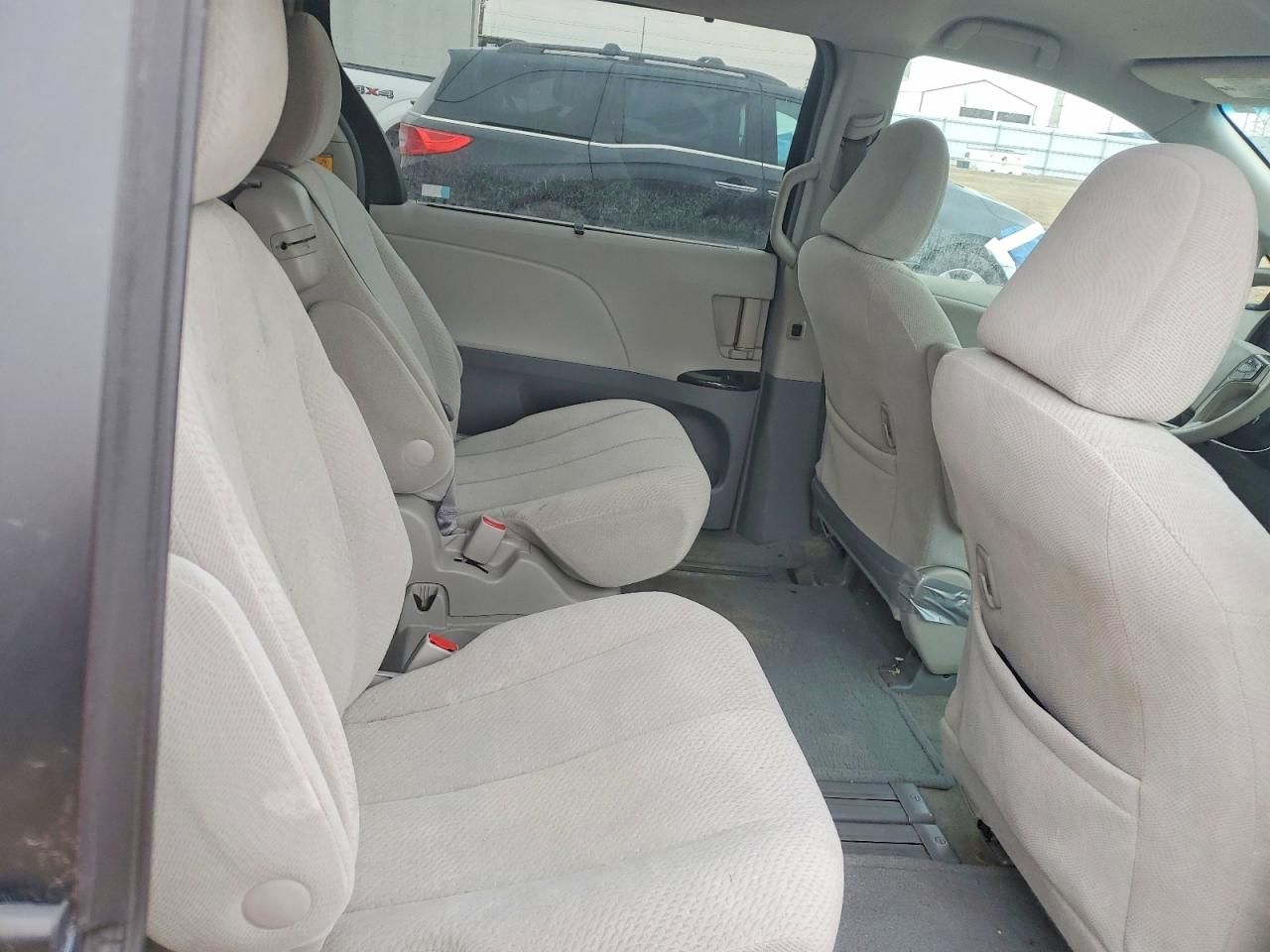 2011 Toyota Sienna Base