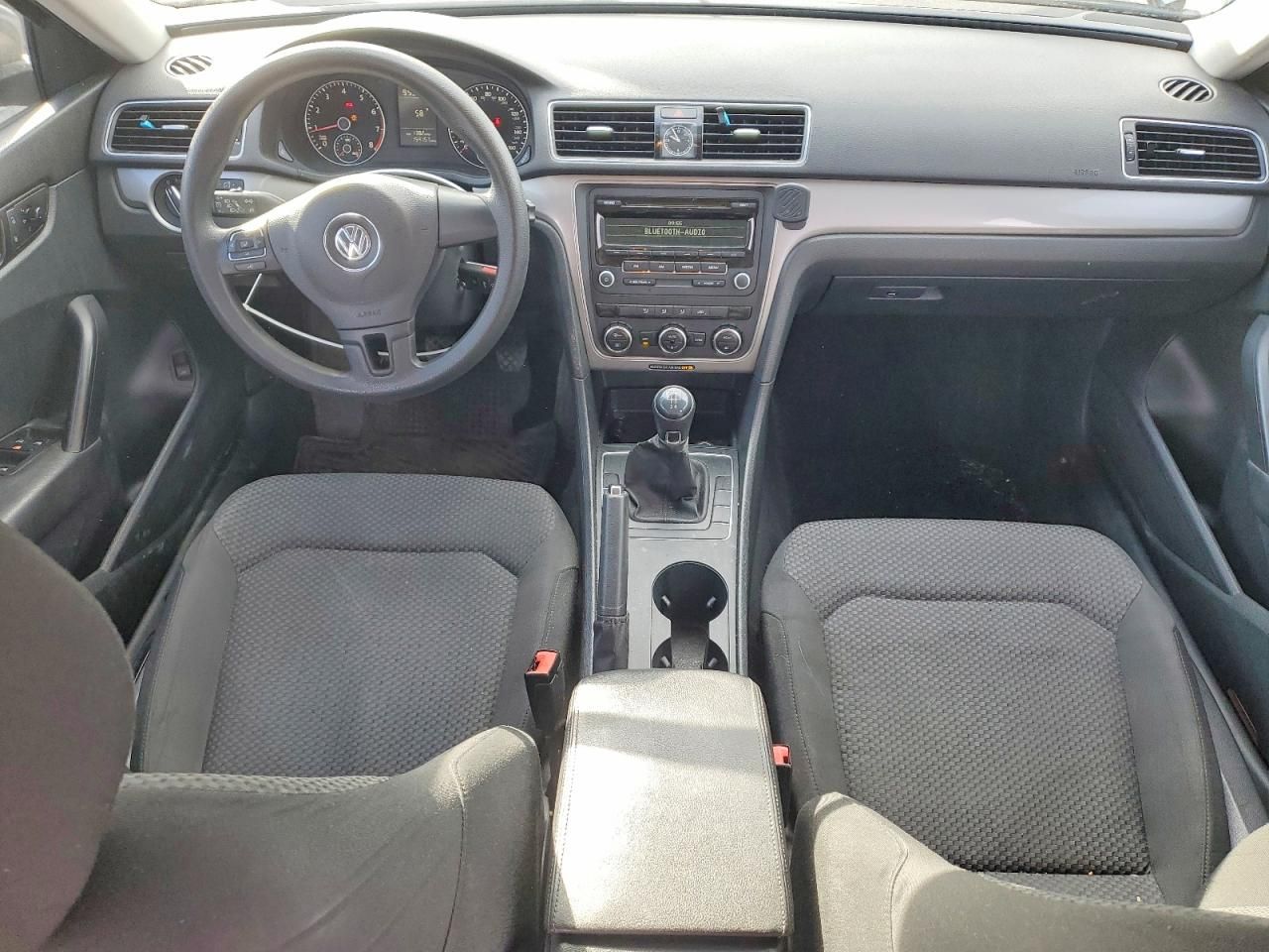 2012 Volkswagen Passat s
