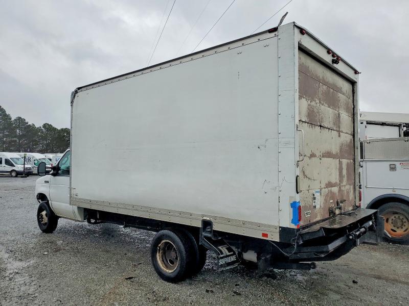 2016 Ford E450 box Truck