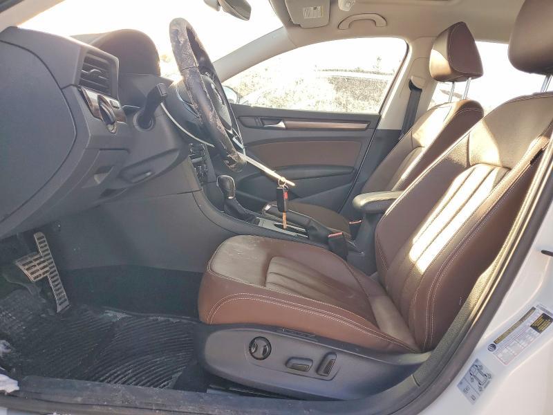 2020 Volkswagen Passat Execline W/ R-line