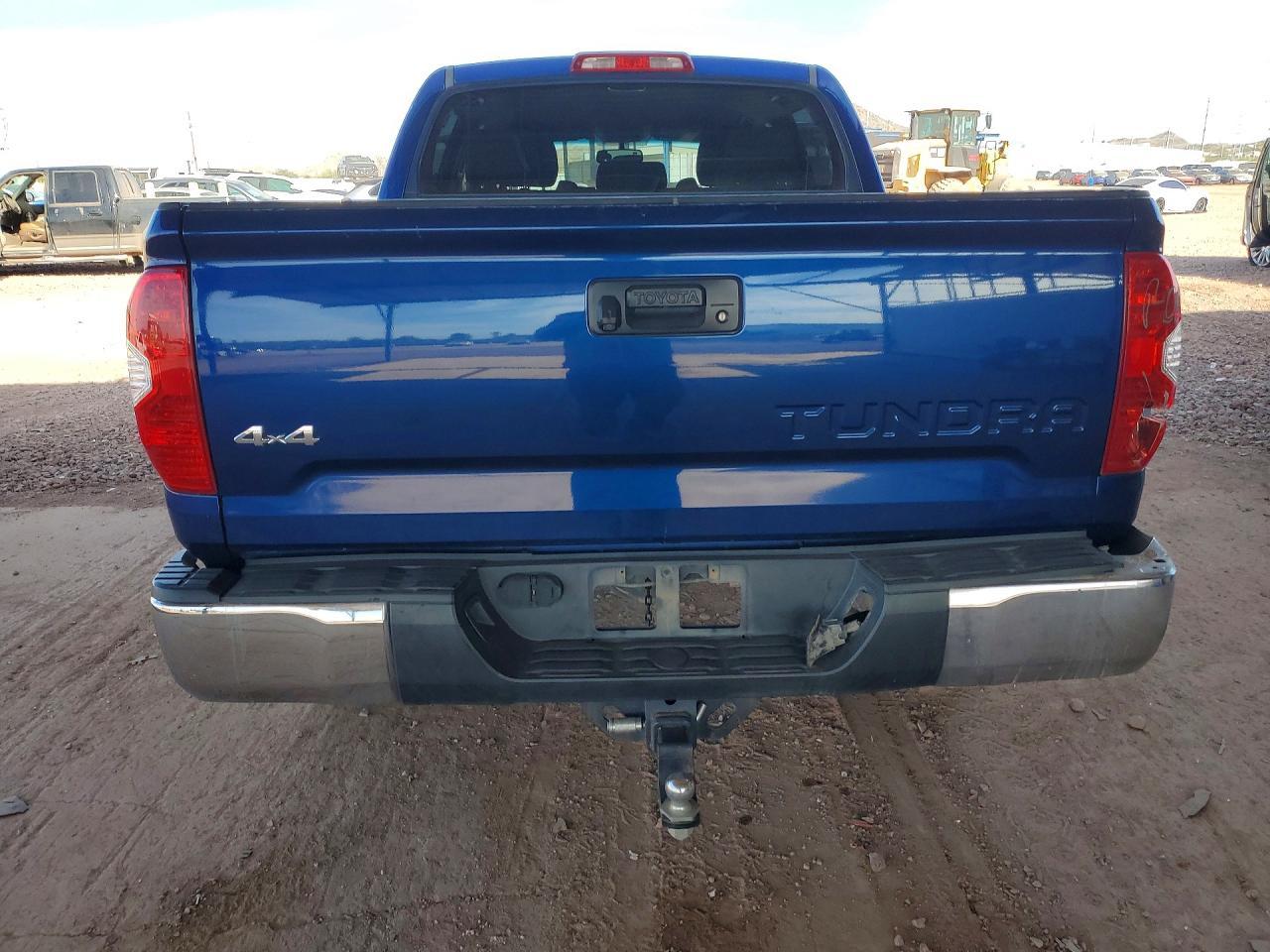 2014 Toyota Tundra SR5