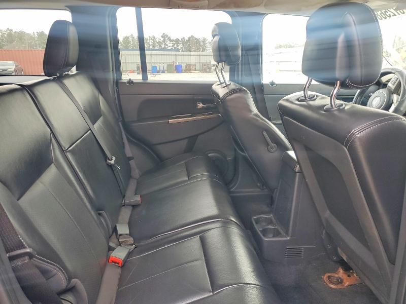 2012 Jeep Liberty jet
