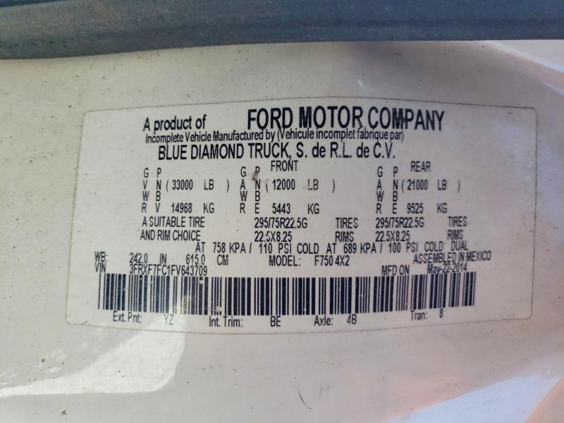 2015 Ford F750 Super Duty Chipper Truck