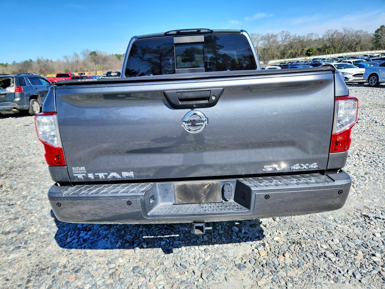 2018 Nissan Titan SV