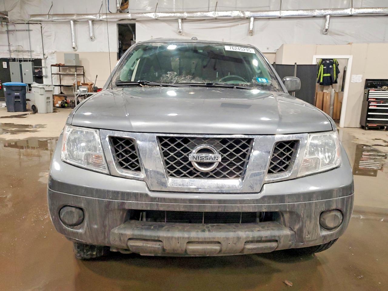 2016 Niss Frontier SV