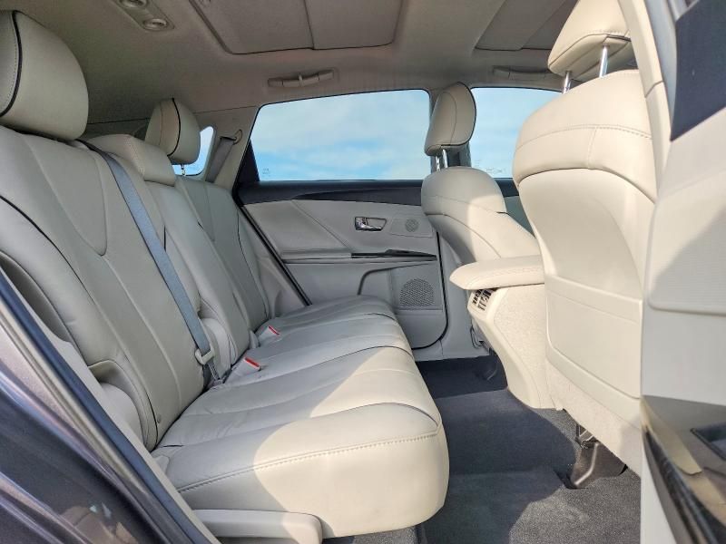 2013 Toyota Venza le