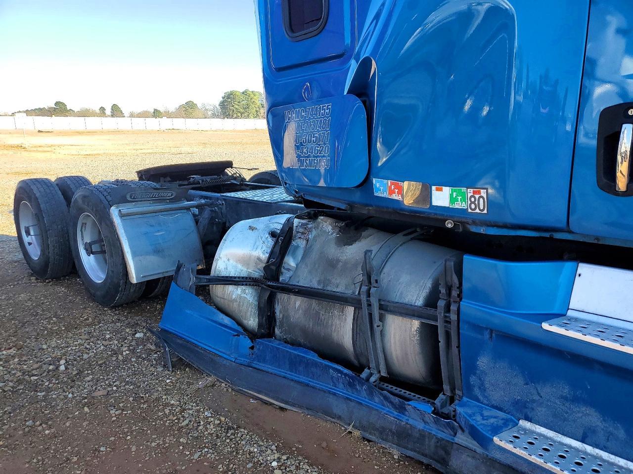 2021 Freightliner Cascadia 126 Semi Truck