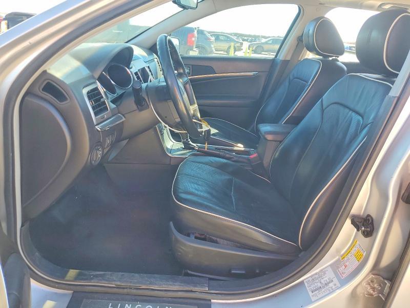 2011 Lincoln Townhouse MKZ