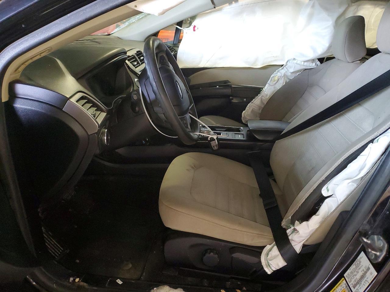 2020 Ford Fusion s