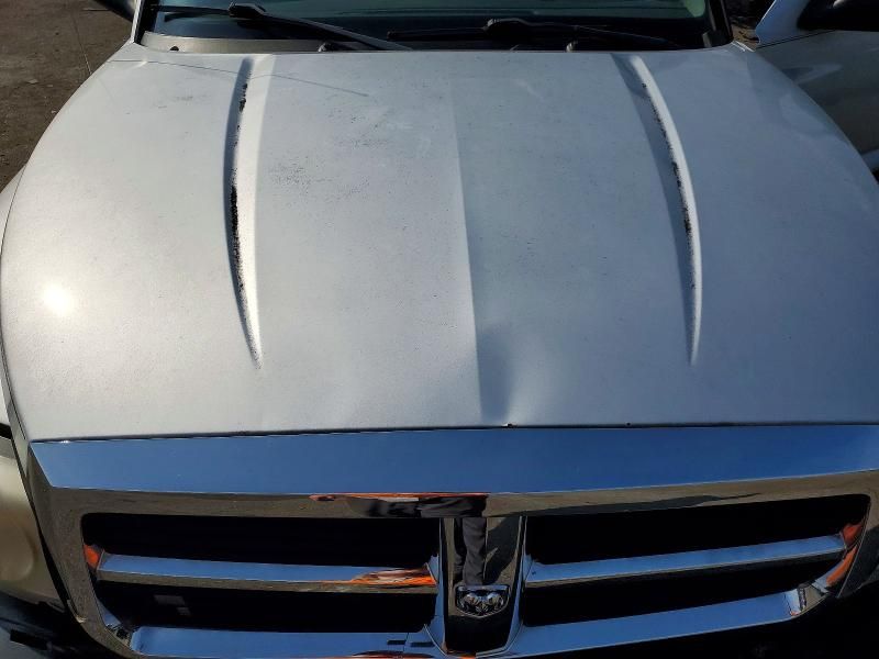 2005 Dodge Dakota Quad slt