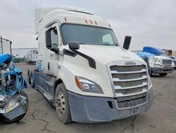 Clean Title Trucks for sale at auction: 2019 Freightliner Cascadia 116 Semi Truck