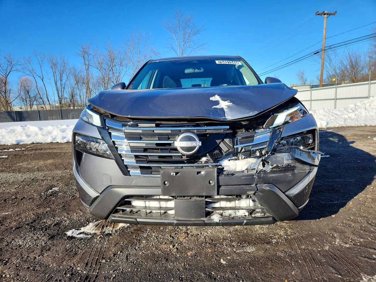 2025 Nissan Rogue sv