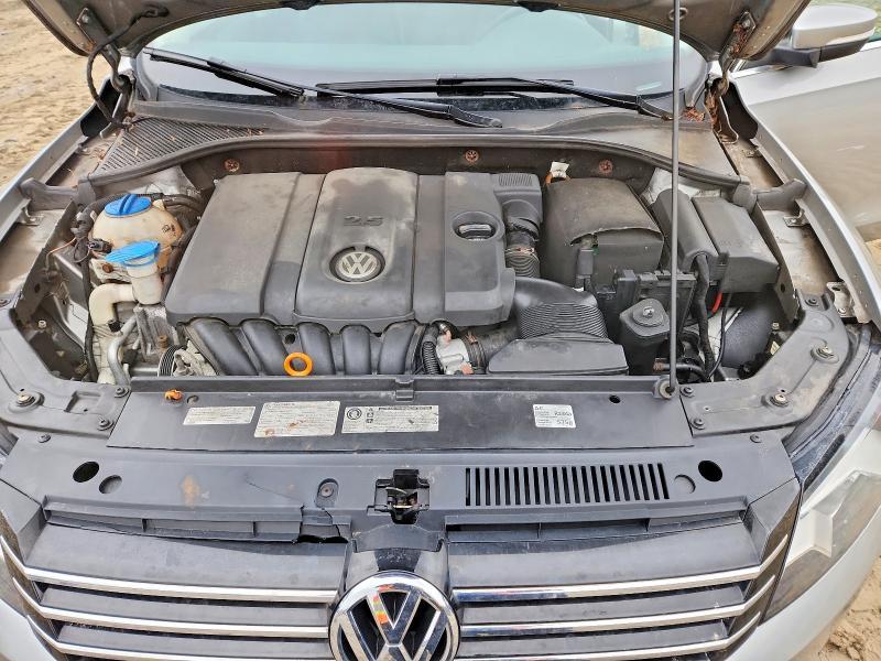 2013 Volkswagen Passat se