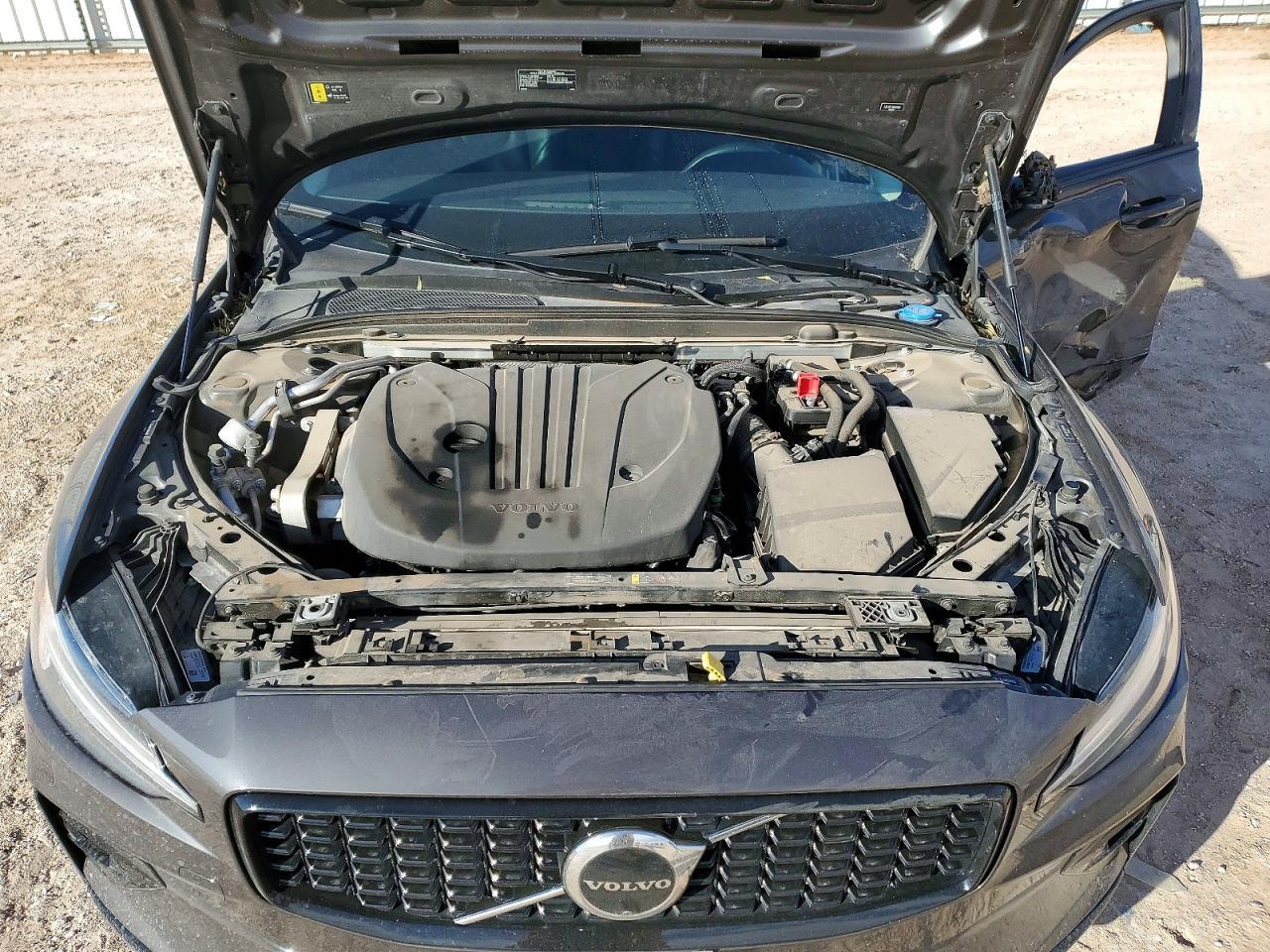 2024 Volv S60 Plus
