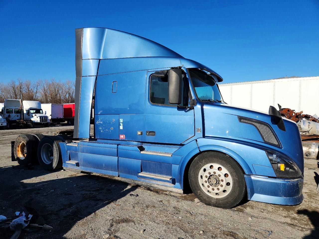 2016 Volvo VNL Semi Truck
