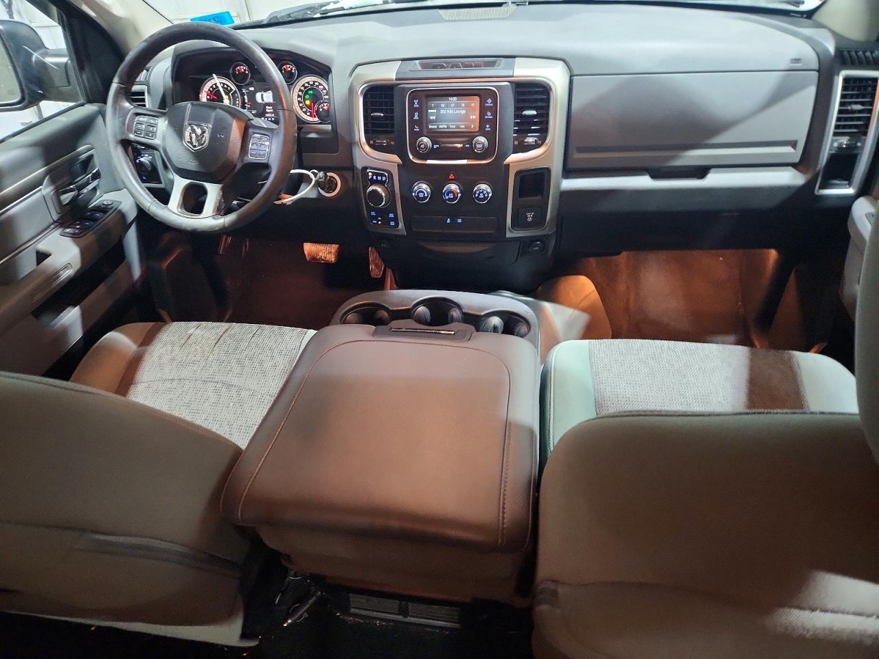 2015 Dodge Ram 1500 slt