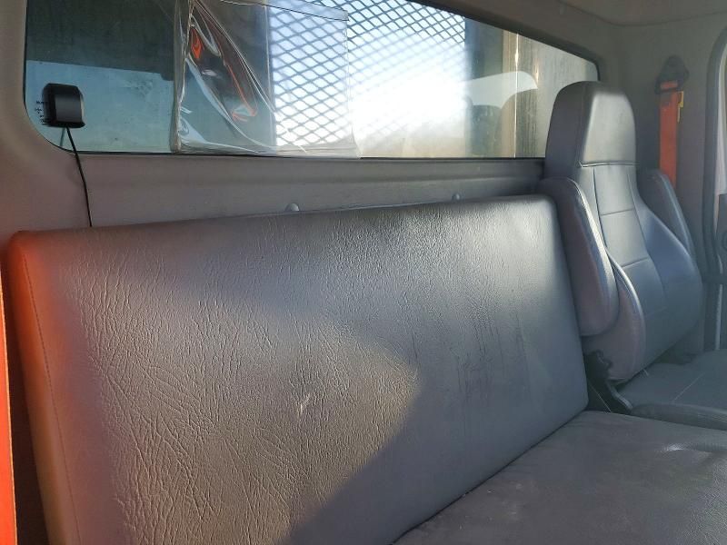 2021 Freightliner Business Class M2 Flatbed Truck