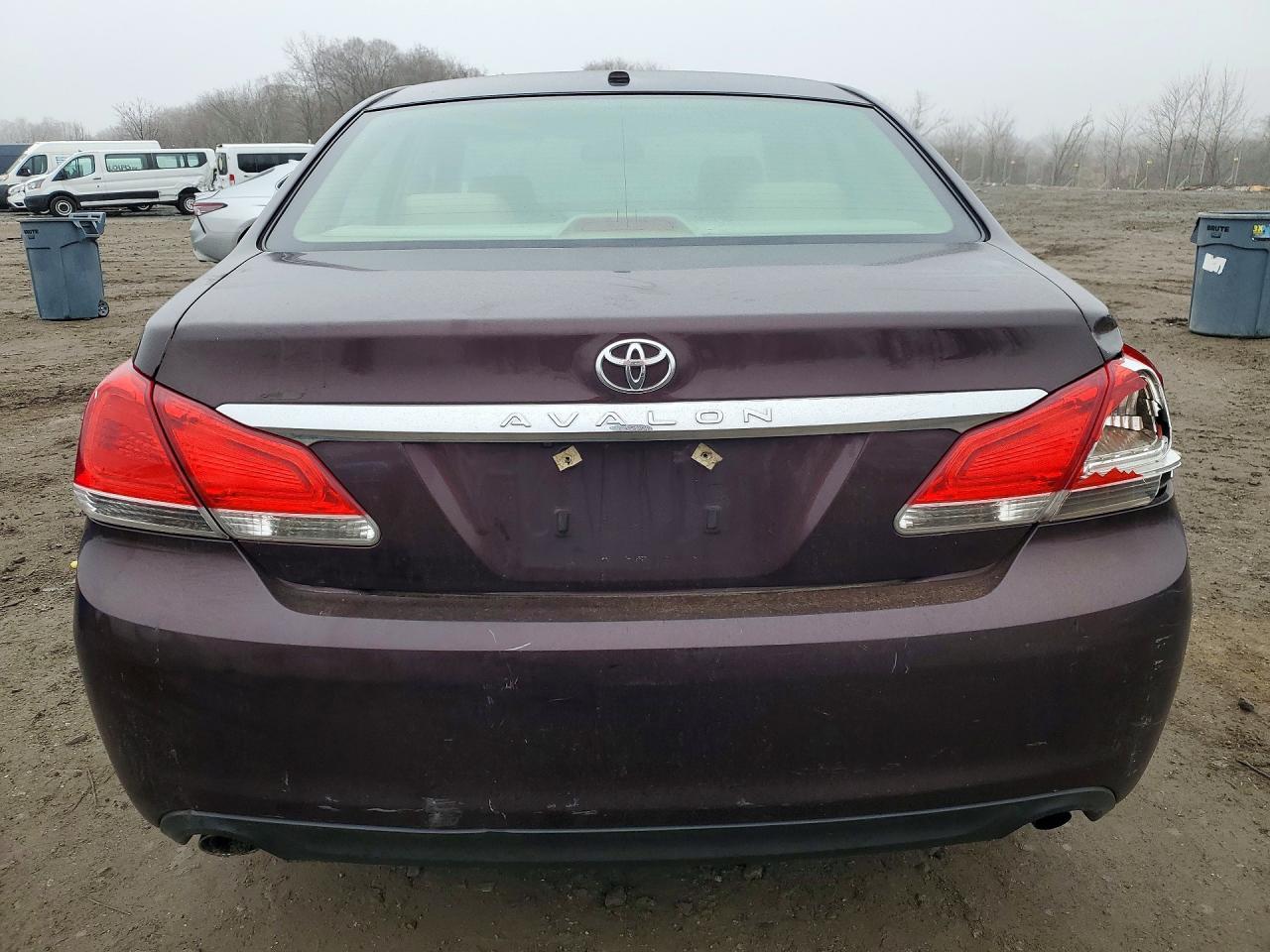 2011 Toyota Avalon Base