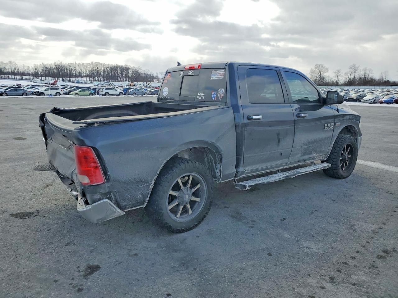 2015 Dodge RAM 1500 SLT