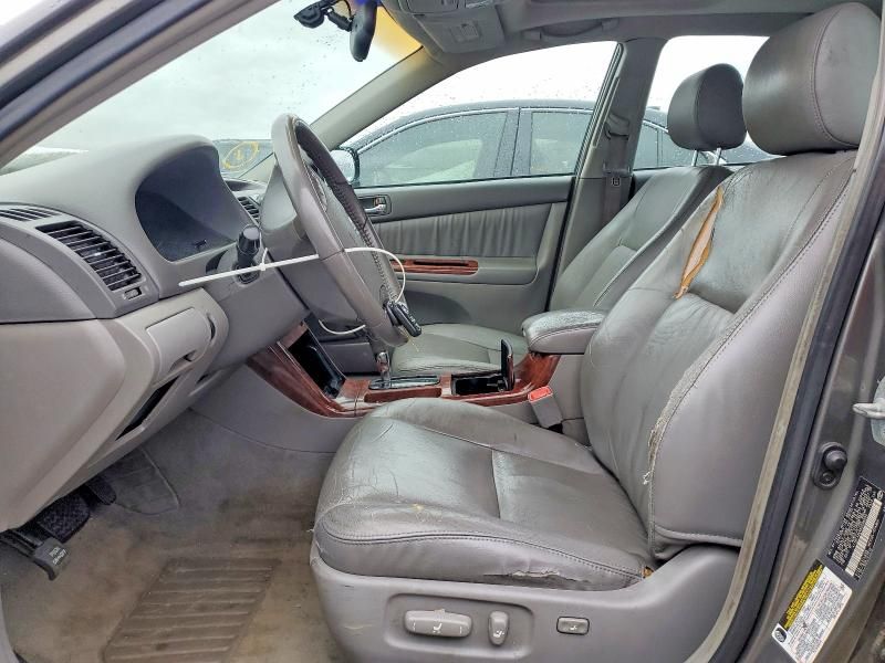 2005 Toyota Camry le