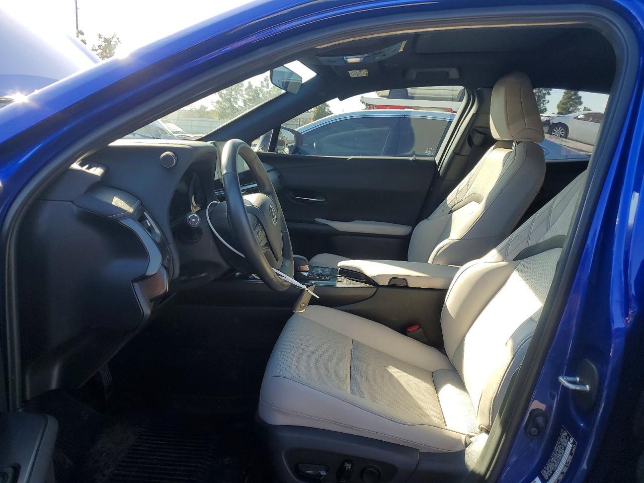 2025 Lexus Ux 300h Base