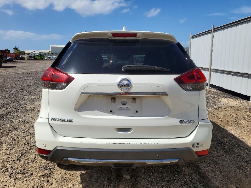 2020 Nissan Rogue sv