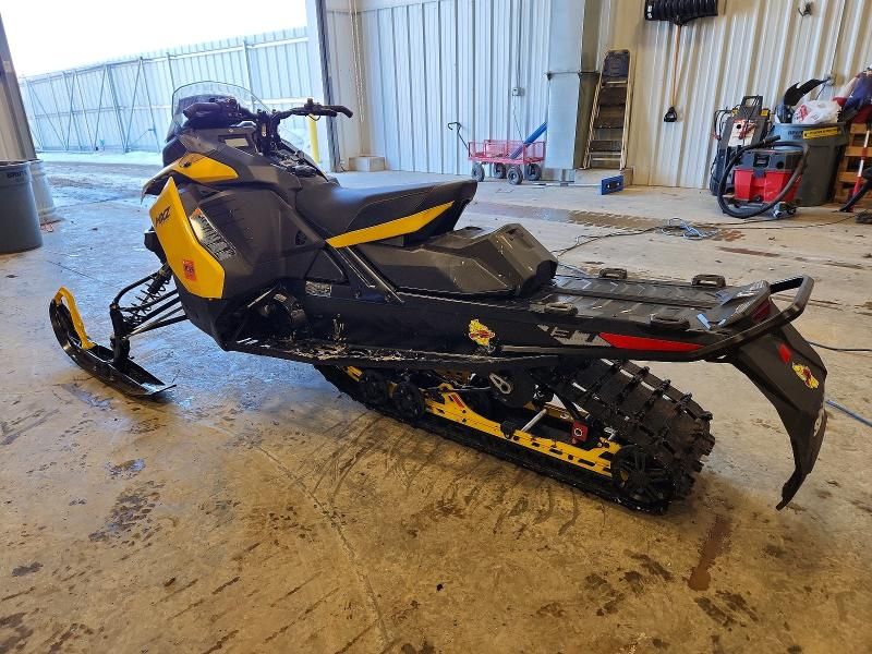 2024 Skidoo 2024 Skid mxz Adrenaline