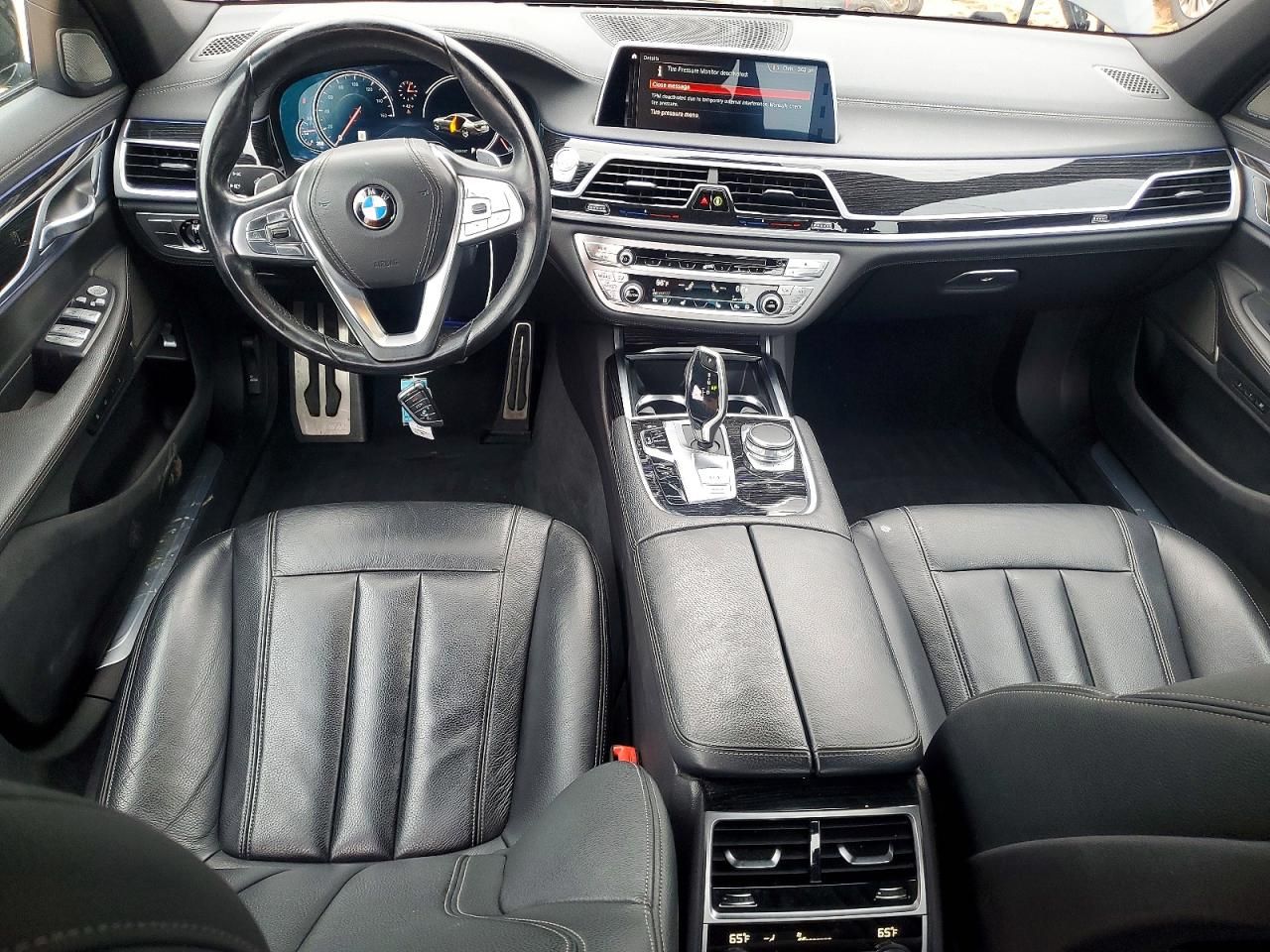 2019 BMW 740 i