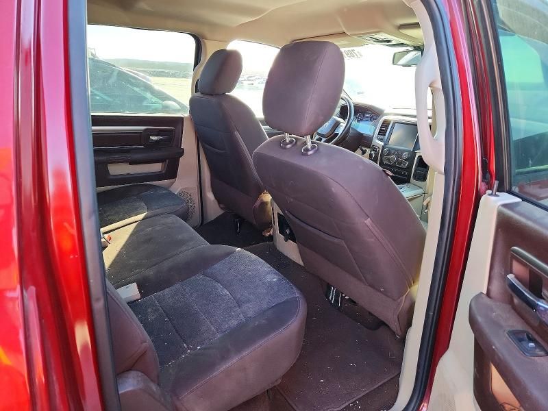 2015 Dodge Ram 1500 slt