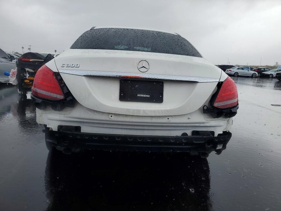 2021 Mercedes-Benz C300