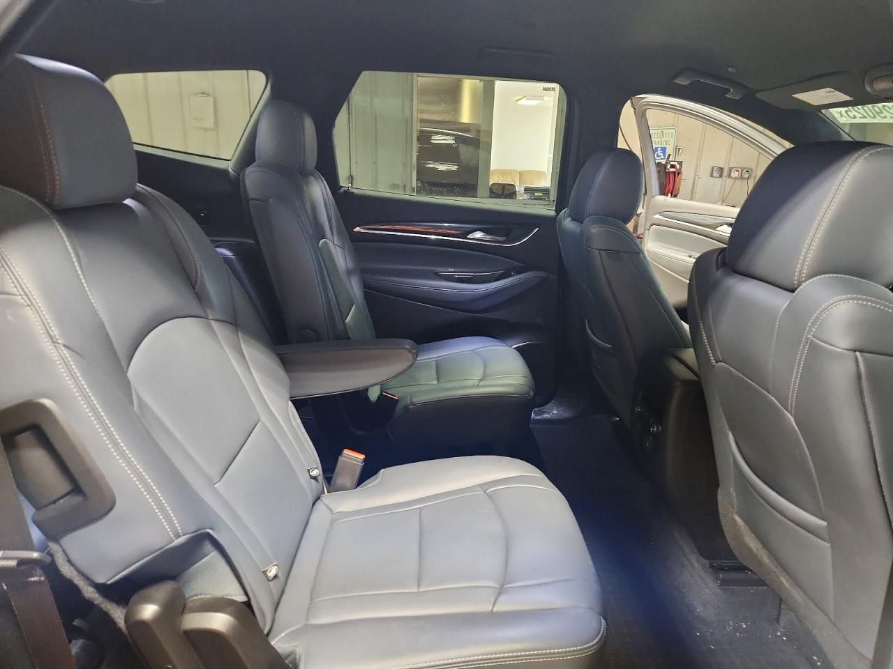 2022 Buick Enclave Essence