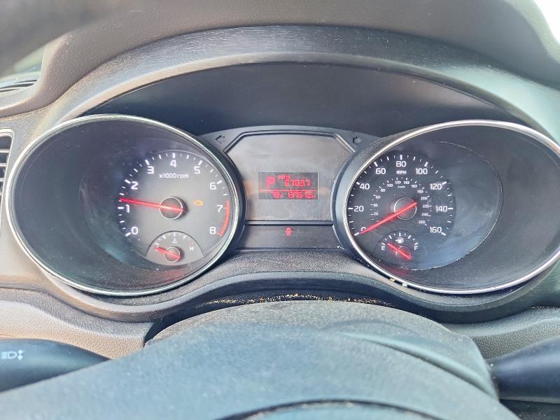 2016 KIA Sedona lx