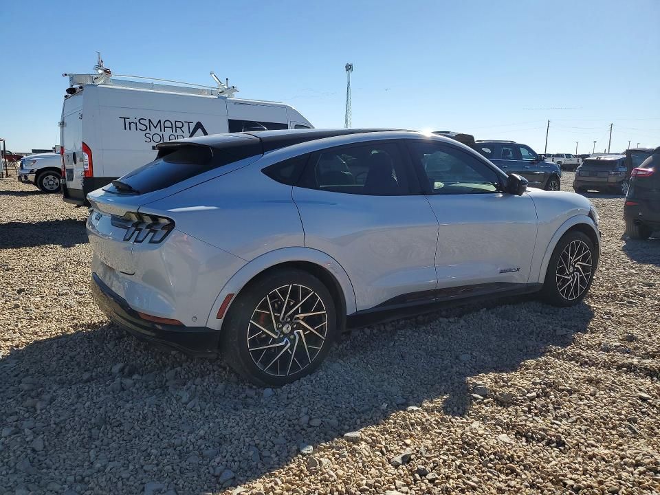 2023 Ford Mustang Mach-e gt