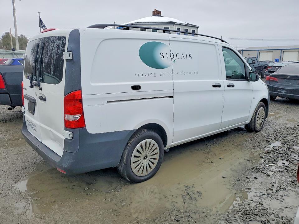 2016 Mercedes-Benz Metris