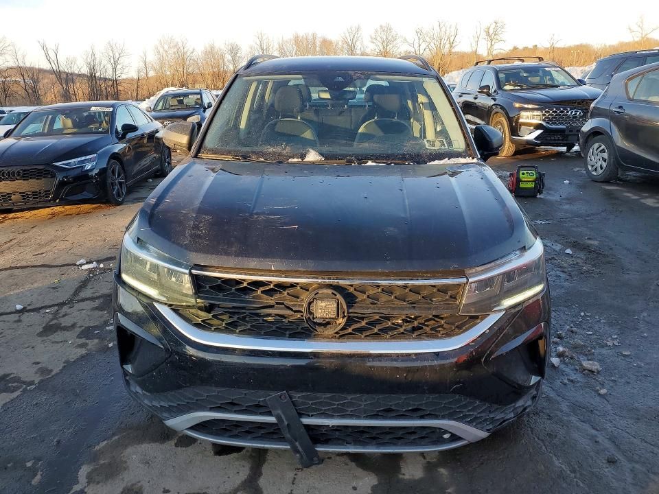 2024 Volkswagen Taos s