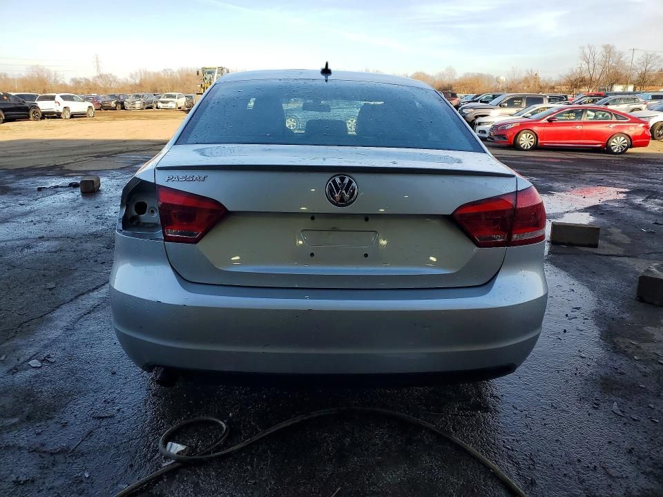 2014 Volkswagen Passat s