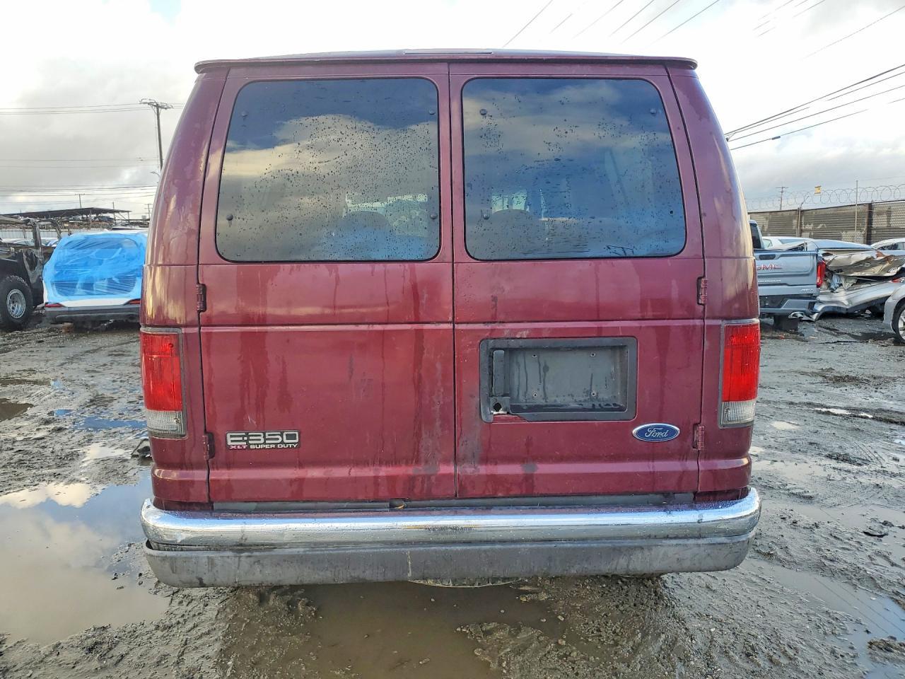 2004 Ford E350 Delivery Van