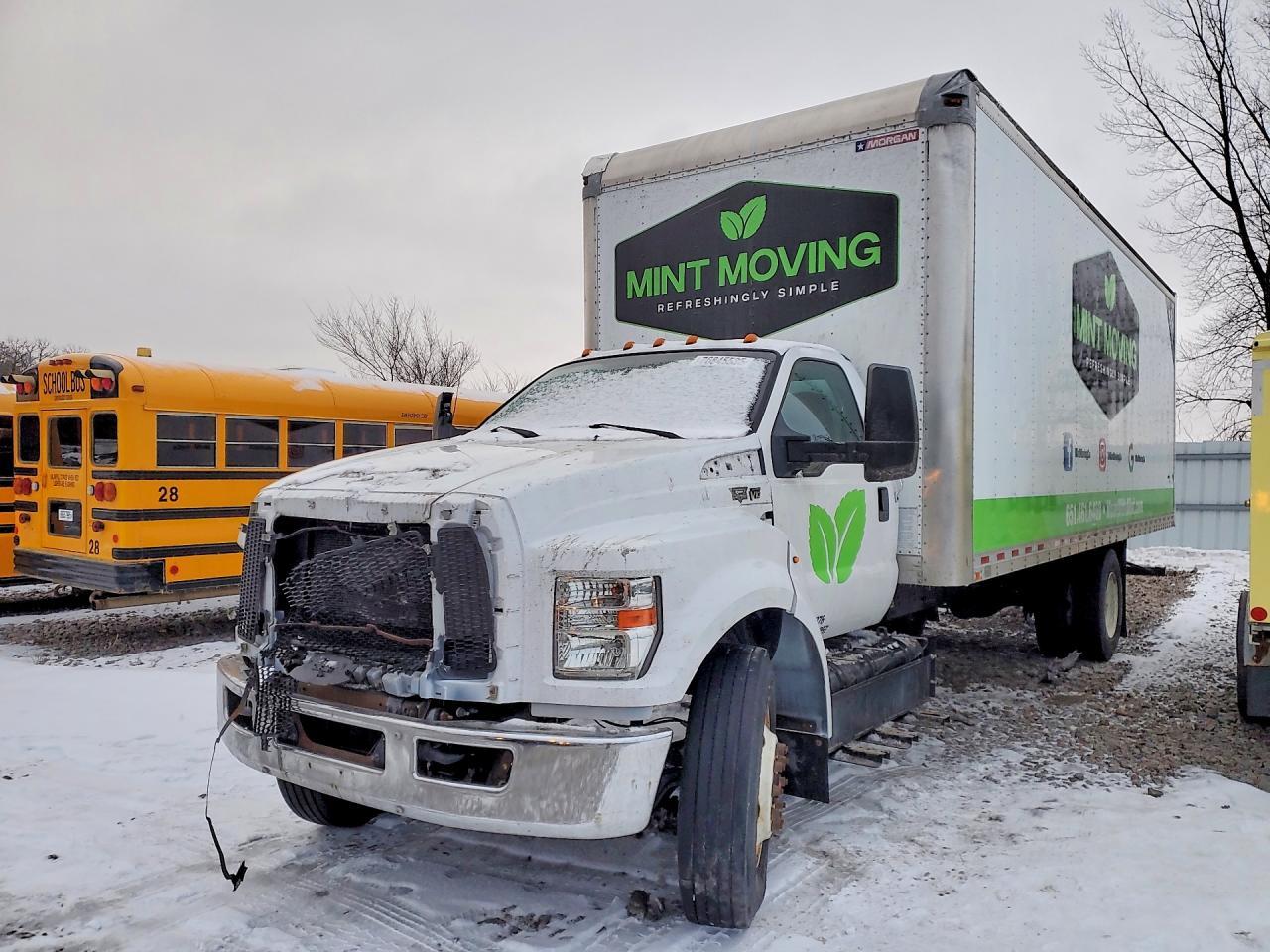 2017 Ford F650 Super Duty BOX Truck