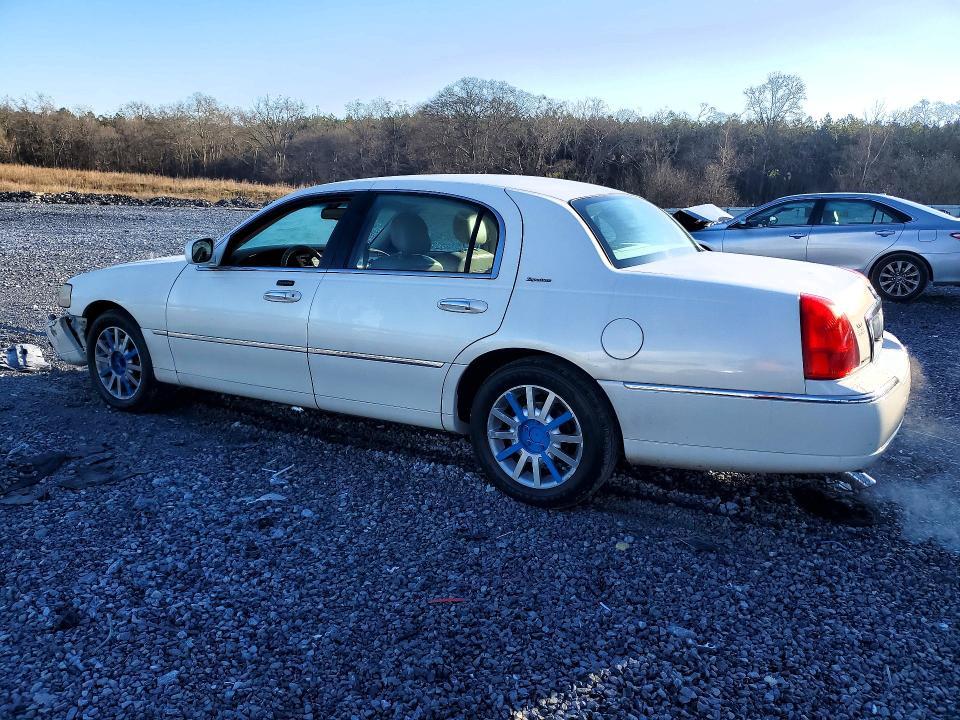 2007 Lincoln Town car Signature