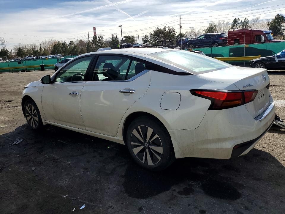 2022 Nissan Altima sv