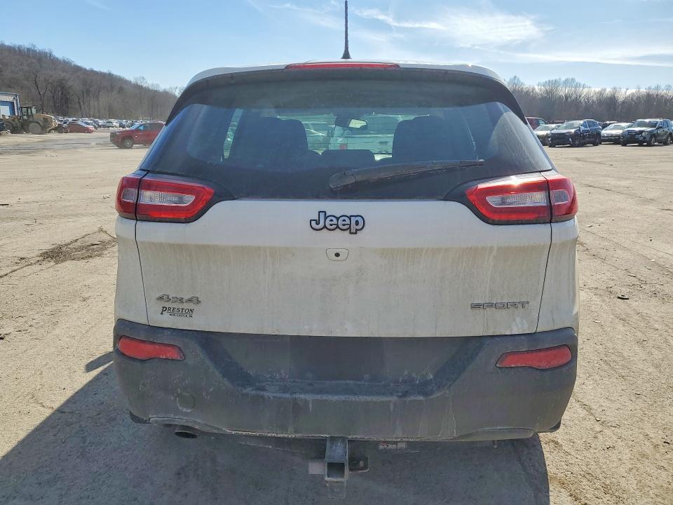 2016 Jeep Cherokee Sport
