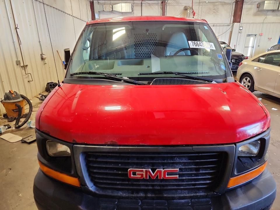 2012 GMC Savana 3500 Delivery van