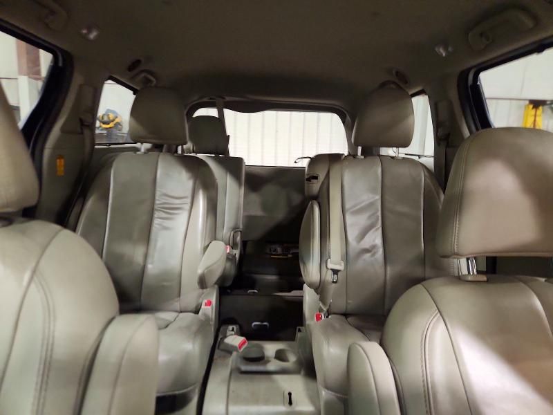 2014 Toyota Sienna xle