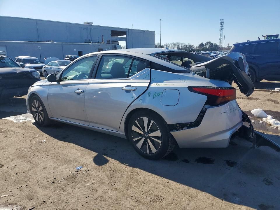 2021 Nissan Altima sv