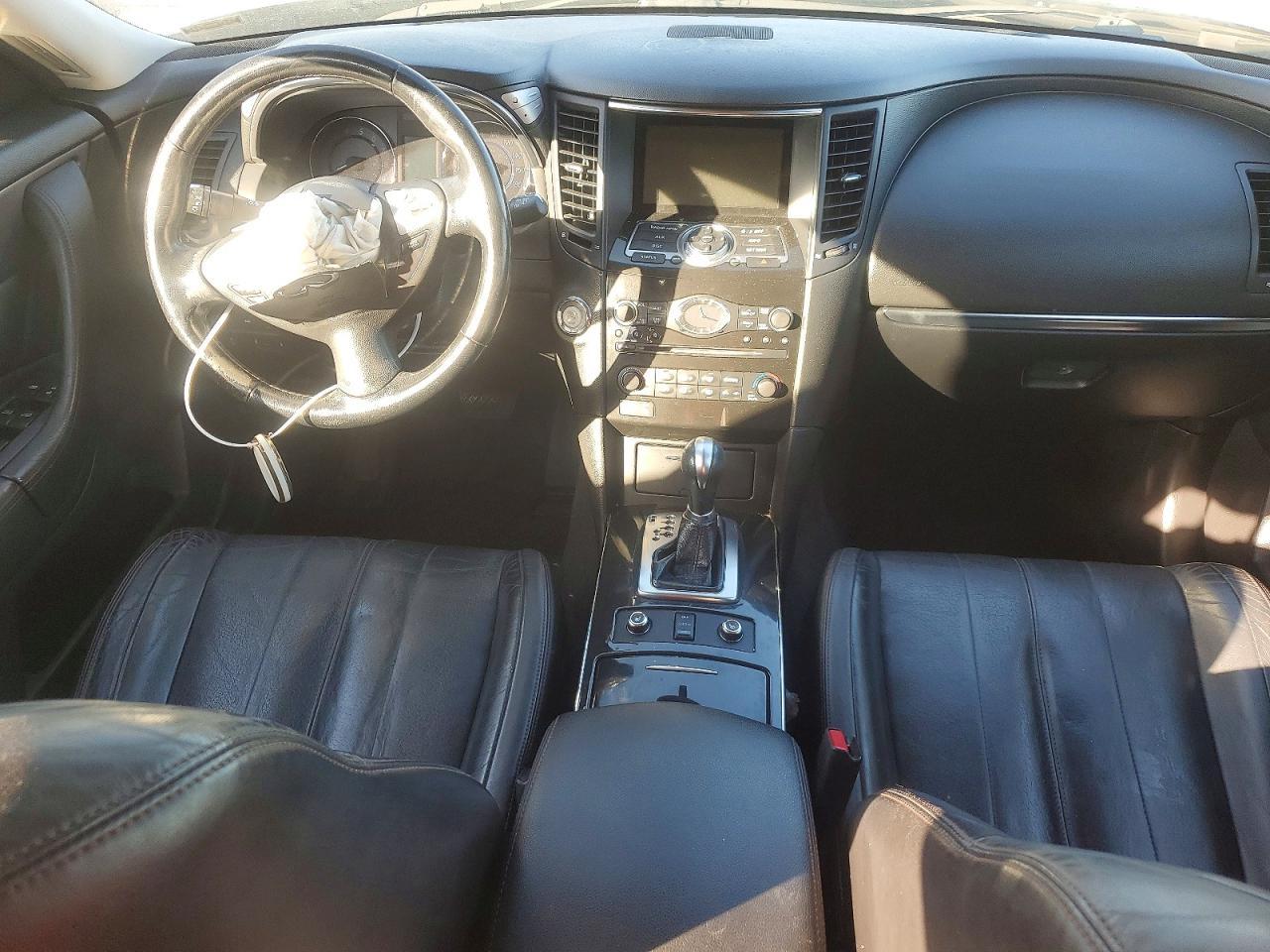 2017 Infinity Qx70